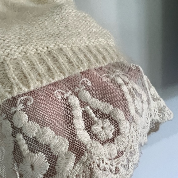 A Reve Oversized Sweater | Size Medium/Large - Picture 4 of 15